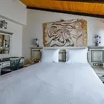 Special Class Adults Only Hotel