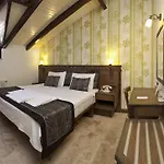 Hotel Special Class Adults Only