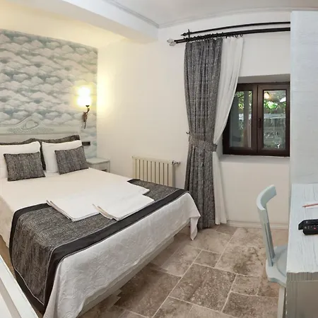 Special Class Adults Only Hotel 4*