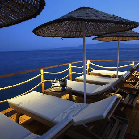 Special Class Adults Only Hotel