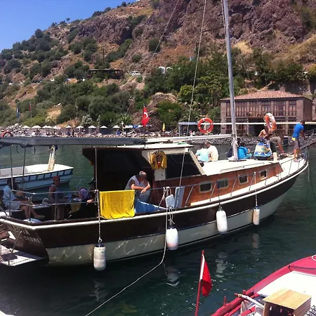 Special Class Adults Only מלון