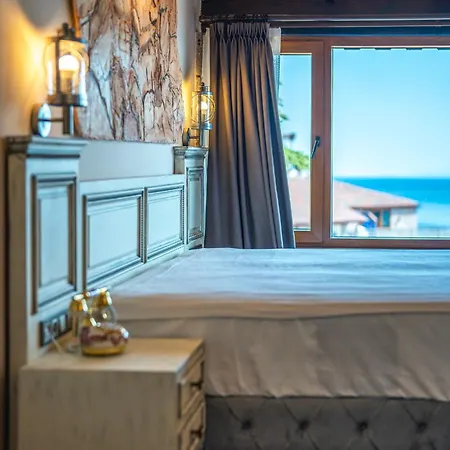 Special Class Adults Only מלון Assos