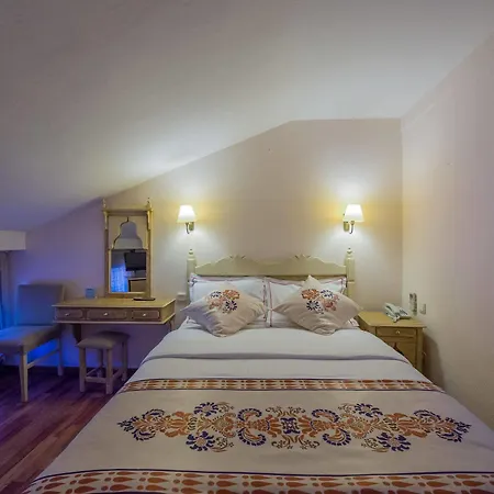 Hotel Special Class Adults Only