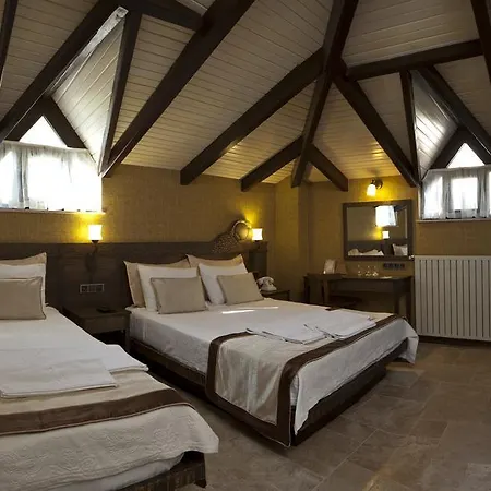 Special Class Adults Only 4* Behram
