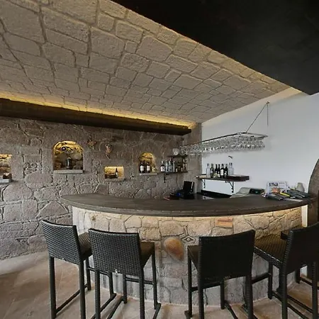 Special Class Adults Only 4* Assos